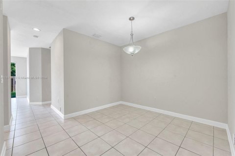 Touwnhouse à vendre à Homestead, Floride: 3 chambres, 158.31 m2 № 1391706 - photo 5