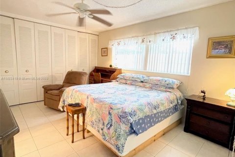 Copropriété à vendre à Lauderdale Lakes, Floride: 2 chambres, 87.7 m2 № 627108 - photo 16