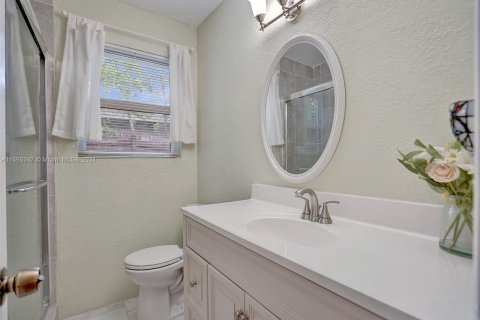 Villa ou maison à vendre à Lauderhill, Floride: 4 chambres, 123.75 m2 № 1092156 - photo 10