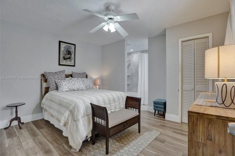 Casa en venta en Lauderhill, Florida, 4 dormitorios, 123.75 m2 № 1092156 - foto 6