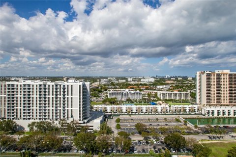 Condominio en venta en Miami, Florida, 2 dormitorios, 152.17 m2 № 993640 - foto 3