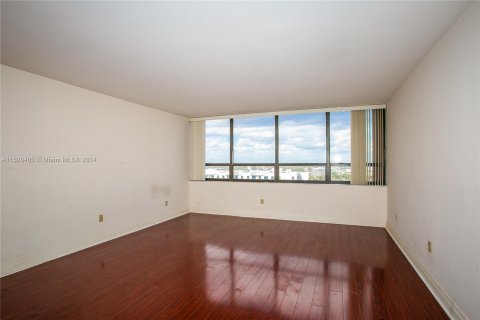 Condominio en venta en Miami, Florida, 2 dormitorios, 152.17 m2 № 993640 - foto 8