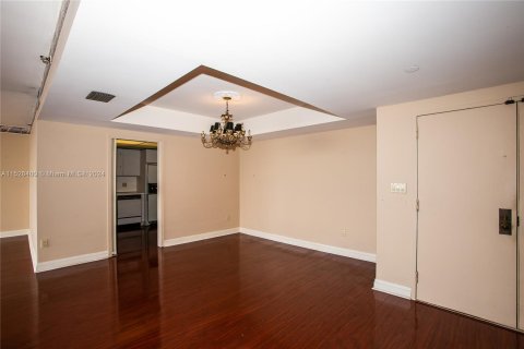 Condominio en venta en Miami, Florida, 2 dormitorios, 152.17 m2 № 993640 - foto 5