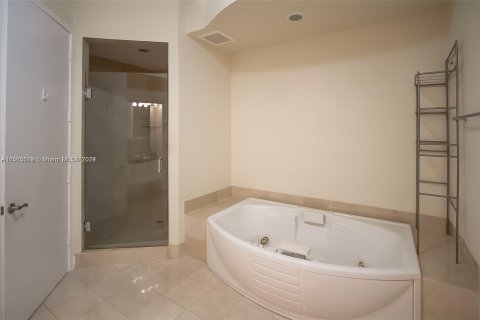 Copropriété à vendre à Sunny Isles Beach, Floride: 1 chambre, 108.51 m2 № 1102644 - photo 18