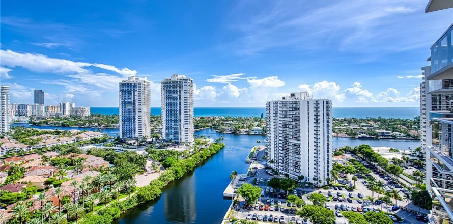 Condominio en Aventura, Florida, 2 dormitorios  № 1387976