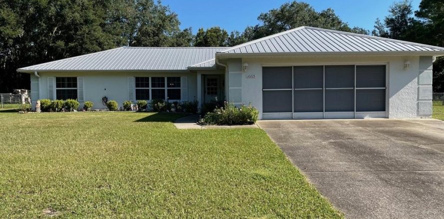 House in Dunnellon, Florida 3 bedrooms, 149.2 sq.m. № 1369997