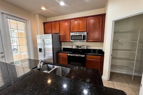 Townhouse in Windermere, Florida 3 bedrooms, 152.73 sq.m. № 1369999 - photo 7