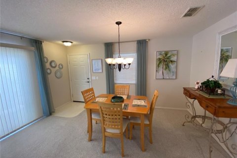 Casa en alquiler en The Villages, Florida, 2 dormitorios, 106.19 m2 № 1369962 - foto 4