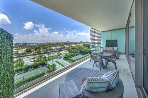 Condominio en venta en Bal Harbour, Florida, 1 dormitorio, 117.71 m2 № 1318851 - foto 22