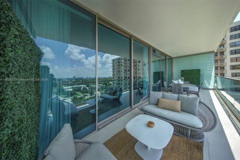 Condominio en venta en Bal Harbour, Florida, 1 dormitorio, 117.71 m2 № 1318851 - foto 24