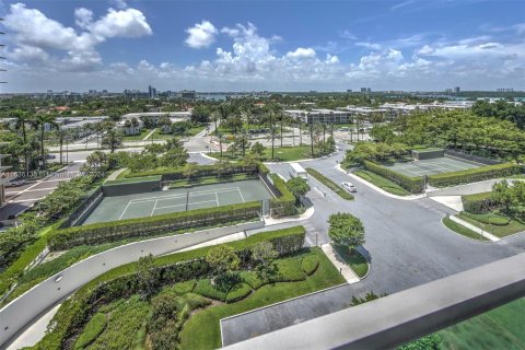 Condominio en venta en Bal Harbour, Florida, 1 dormitorio, 117.71 m2 № 1318851 - foto 23