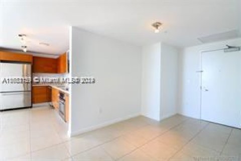 Condominio en venta en Miami, Florida, 2 dormitorios, 110.55 m2 № 1413940 - foto 3