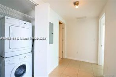 Condominio en venta en Miami, Florida, 2 dormitorios, 110.55 m2 № 1413940 - foto 4