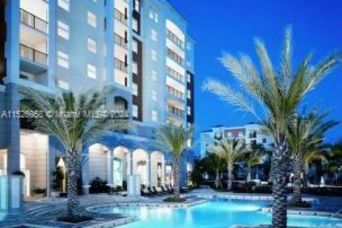 Condominio en venta en Sunny Isles Beach, Florida, 2 dormitorios, 103.68 m2 № 990169 - foto 2
