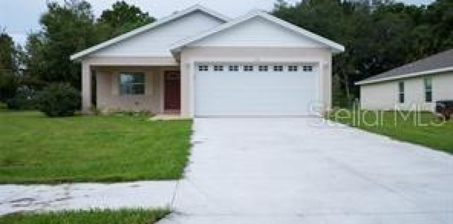 Casa en Clermont, Florida 3 dormitorios, 107.02 m2 № 1358050