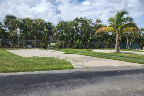 Terreno en venta en Fort Myers, Florida № 1358054 - foto 3