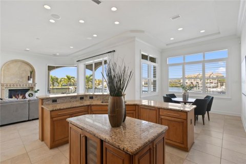 Villa ou maison à louer à Tampa, Floride: 4 chambres, 341.23 m2 № 1358053 - photo 25