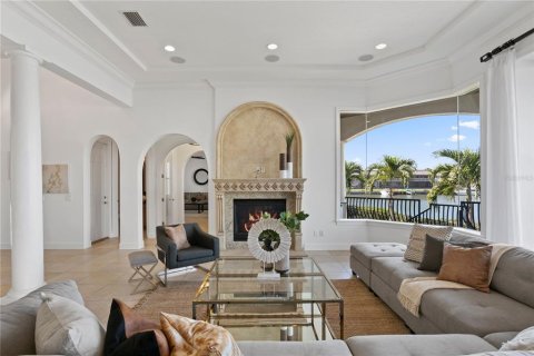 Villa ou maison à louer à Tampa, Floride: 4 chambres, 341.23 m2 № 1358053 - photo 9