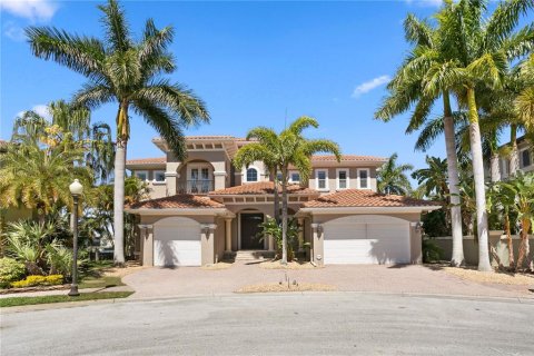 Villa ou maison à louer à Tampa, Floride: 4 chambres, 341.23 m2 № 1358053 - photo 1