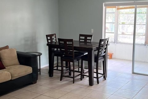 Copropriété à vendre à Lauderhill, Floride: 1 chambre, 86.21 m2 № 1177421 - photo 16