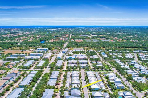 Townhouse in Jupiter, Florida 3 bedrooms, 175.59 sq.m. № 1177434 - photo 3