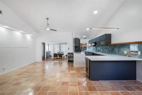 Adosado en venta en Hollywood, Florida, 3 dormitorios, 133.59 m2 № 1128644 - foto 3