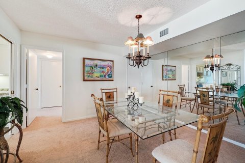 Condo in Riviera Beach, Florida, 2 bedrooms  № 1007444 - photo 22