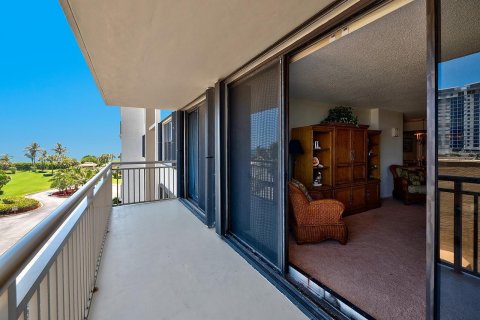 Condominio en venta en Riviera Beach, Florida, 2 dormitorios, 137.4 m2 № 1007444 - foto 24