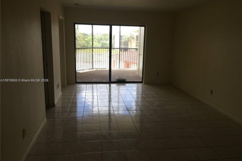 Condo in Miramar, Florida, 2 bedrooms  № 1153925 - photo 4