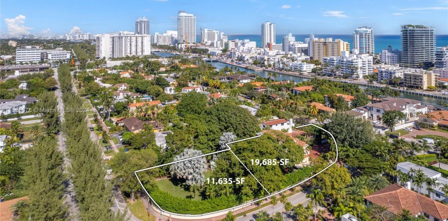 Land in Miami Beach, Florida № 983752