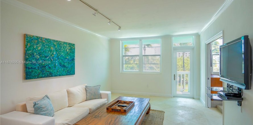 Condo in Miami Beach, Florida, 1 bedroom  № 1404145