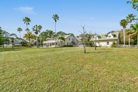 House in Palm City, Florida 6 bedrooms, 685.25 sq.m. № 976364 - photo 25