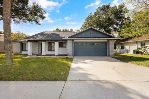 Villa ou maison à louer à Kissimmee, Floride: 3 chambres, 142.6 m2 № 1346887 - photo 1