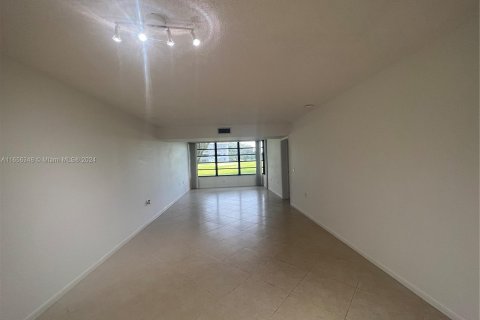 Copropriété à louer à Davie, Floride: 3 chambres, 128.67 m2 № 1357148 - photo 5