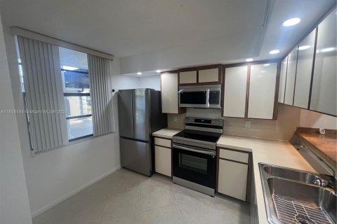 Condo in Davie, Florida, 3 bedrooms  № 1357148 - photo 3