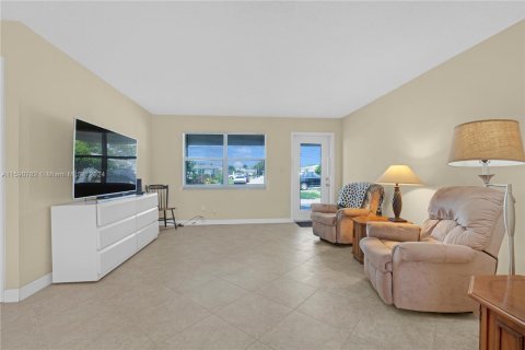 Casa en venta en Margate, Florida, 2 dormitorios, 106.84 m2 № 1181667 - foto 3