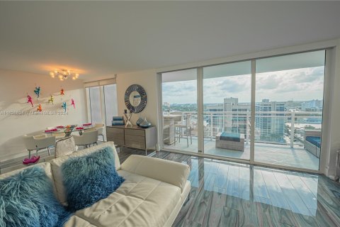 Copropriété à vendre à Hallandale Beach, Floride: 2 chambres, 121.89 m2 № 1292815 - photo 23