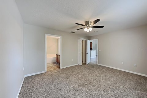 Villa ou maison à louer à Kissimmee, Floride: 4 chambres, 171.96 m2 № 1369659 - photo 3