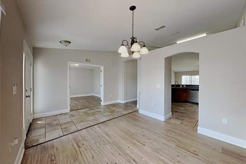 Villa ou maison à louer à Kissimmee, Floride: 4 chambres, 171.96 m2 № 1369659 - photo 9