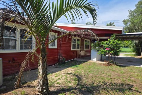 House in Frostproof, Florida 2 bedrooms, 96.62 sq.m. № 1369660 - photo 3