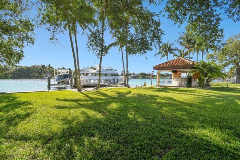 Villa ou maison à vendre à Palm Beach Gardens, Floride: 5 chambres, 556.3 m2 № 411066 - photo 8