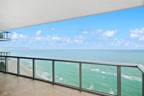 Condo in Sunny Isles Beach, Florida, 4 bedrooms  № 1421451 - photo 7