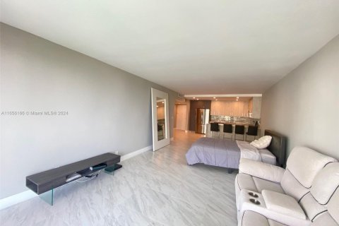 Copropriété à vendre à Sunny Isles Beach, Floride: 1 chambre, 93.37 m2 № 1355389 - photo 8