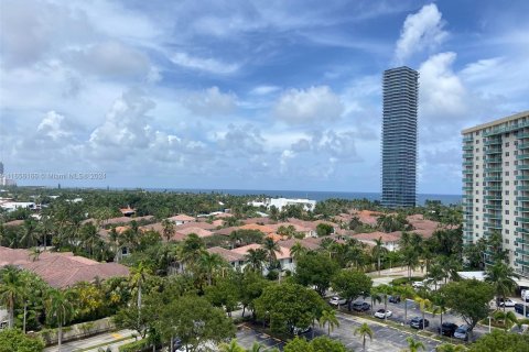 Copropriété à vendre à Sunny Isles Beach, Floride: 1 chambre, 93.37 m2 № 1355389 - photo 10