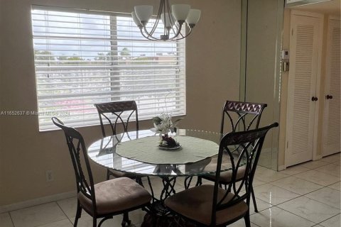 Condominio en venta en Delray Beach, Florida, 1 dormitorio, 70.61 m2 № 1355426 - foto 9