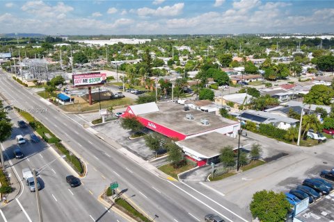 Immobilier commercial à vendre à Pompano Beach, Floride № 1355390 - photo 3