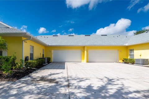 Villa ou maison à vendre à Punta Gorda, Floride: 2 chambres, 127.09 m2 № 1248615 - photo 4