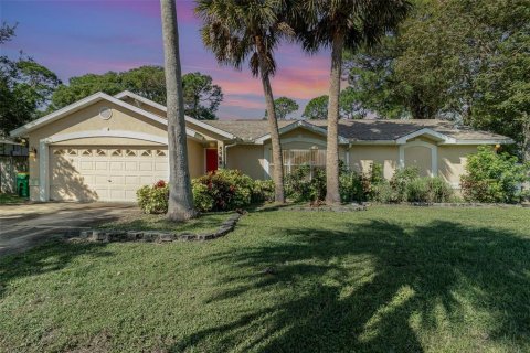 Villa ou maison à vendre à Cocoa, Floride: 3 chambres, 147.9 m2 № 1402193 - photo 1