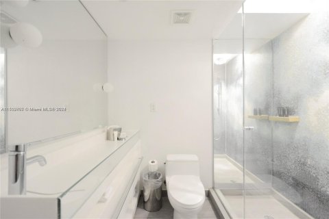 Condominio en venta en Miami Beach, Florida, 1 dormitorio, 64.66 m2 № 934146 - foto 6