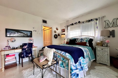 Condo in West Palm Beach, Florida, 1 bedroom  № 1139166 - photo 9